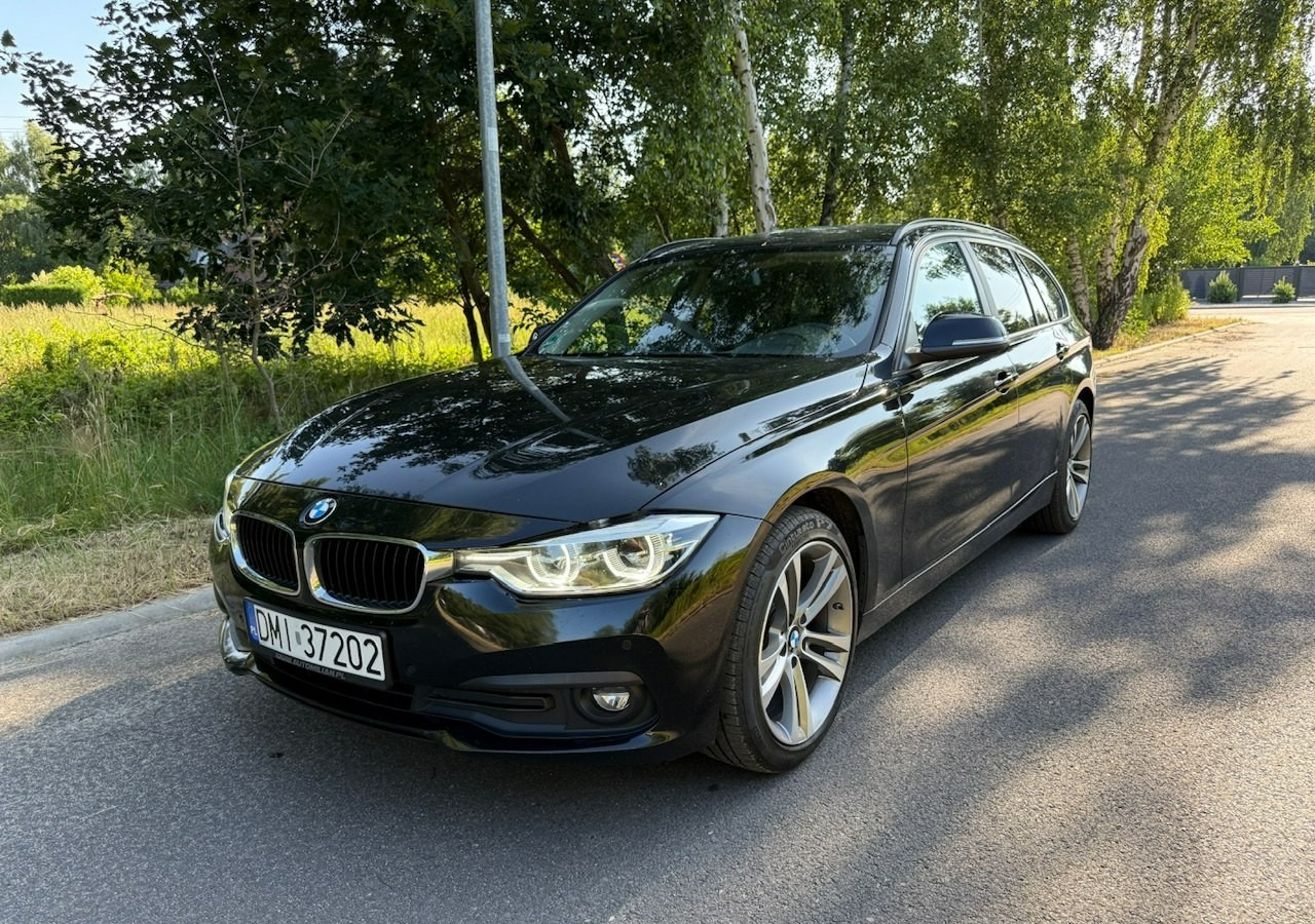 BMW SERIA 3 V (F30/F31/F34) BMW SERIA 3 318d 150KM Automat SportLine*AdaptiveLed*Navi*Półskóra*SerwisBMW* FV - Kombi: das Bild 1 BMW SERIA 3 V (F30/F31/F34) BMW SERIA 3 318d 150KM Automat SportLine*AdaptiveLed*Navi*Półskóra*SerwisBMW* FV - Kombi: das Bild 1