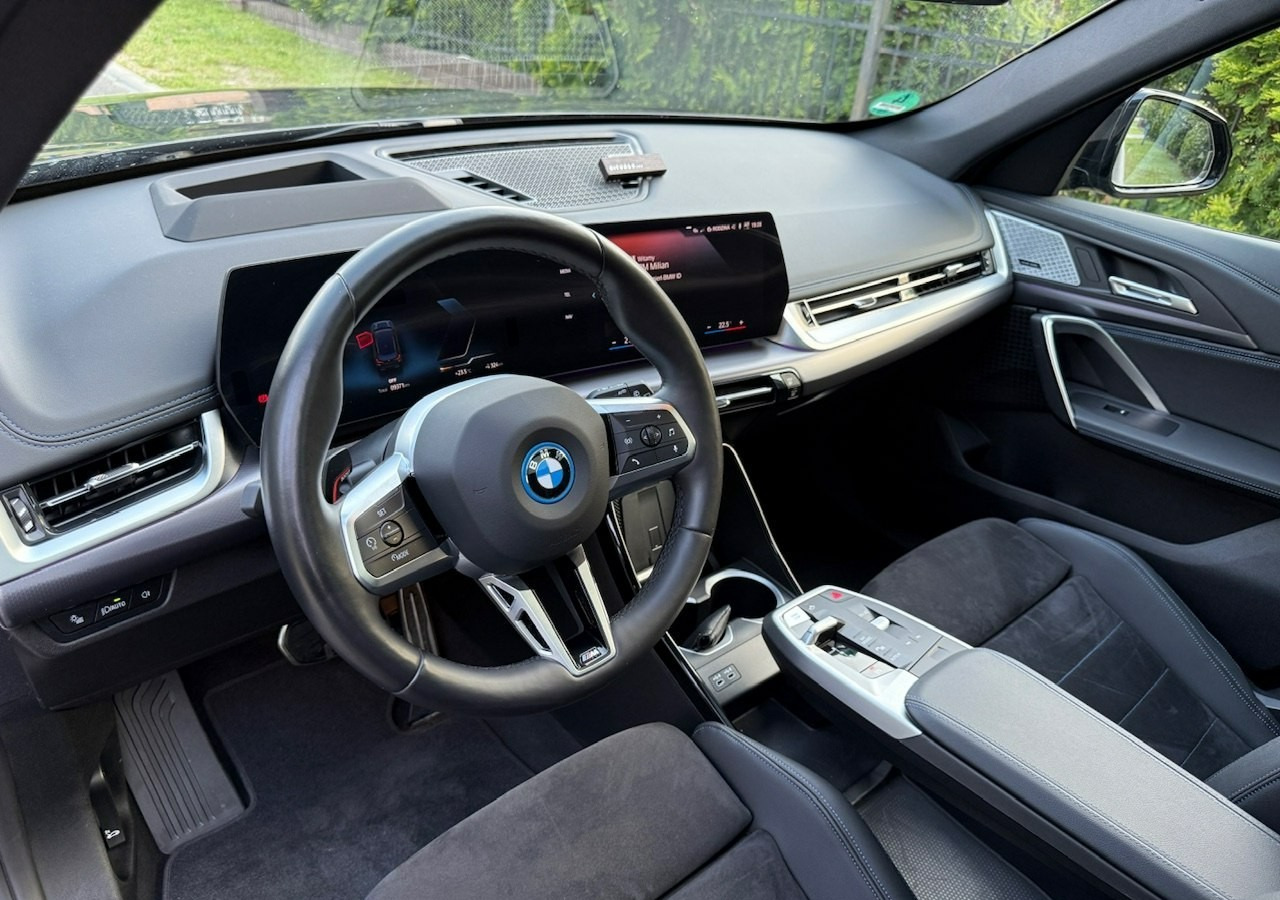 SUV/ Geländewagen BMW X1 iX1 iX1 xDrive30 313KM M-Sport H/K Panorama AdaptiveLed Masaże Kam360: das Bild 12