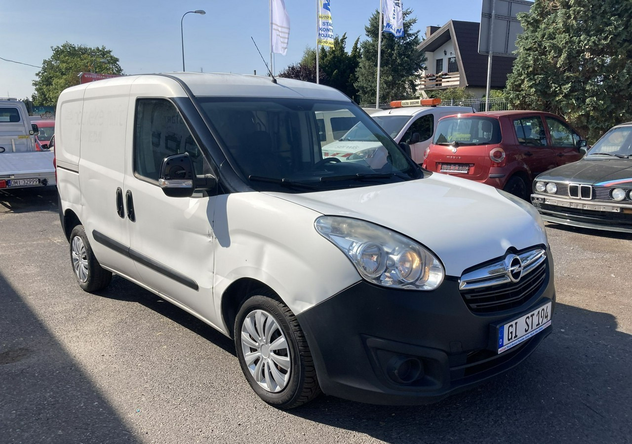 Fiat Doblo Fiat Doblo 1,3 jtd ECO Flex chłodnia do leków 2013 - Kastenwagen: das Bild 1 Fiat Doblo Fiat Doblo 1,3 jtd ECO Flex chłodnia do leków 2013 - Kastenwagen: das Bild 1