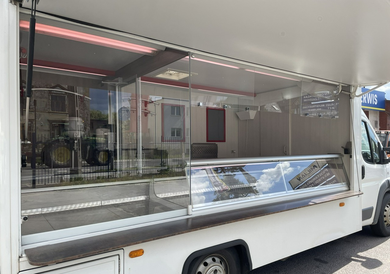 Fiat Ducato Autosklep Gastronomiczny Food Truck Foodtruck sklep W-zasil 2015 - Verkaufsfahrzeug: das Bild 3 Fiat Ducato Autosklep Gastronomiczny Food Truck Foodtruck sklep W-zasil 2015 - Verkaufsfahrzeug: das Bild 3