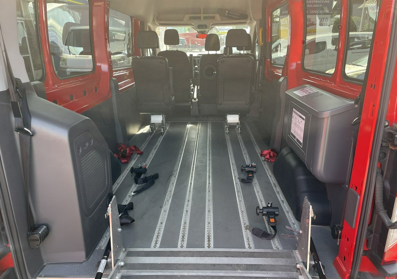 Ford Transit VIII Transit przewozu Niepełnosprawnych 2 wózki inwalida rampa 2021 PFRON - PKW: das Bild 3 Ford Transit VIII Transit przewozu Niepełnosprawnych 2 wózki inwalida rampa 2021 PFRON - PKW: das Bild 3