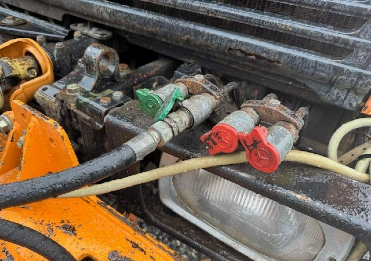 Inna Inny Unimog 4X4 Kosiarka bijakowa teleskopowa posypywarka pług odśnieżark - Pritsche LKW, Kommunal-/ Sonderfahrzeug: das Bild 5 Inna Inny Unimog 4X4 Kosiarka bijakowa teleskopowa posypywarka pług odśnieżark - Pritsche LKW, Kommunal-/ Sonderfahrzeug: das Bild 5