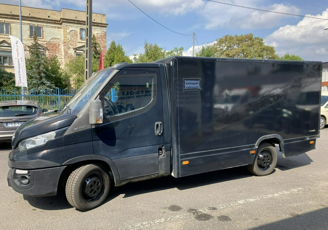 Iveco Daily Iveco 35-130 Bankowóz Kuloodporny Opanceżony pancerny 2015 - Geldtransporter: das Bild 4 Iveco Daily Iveco 35-130 Bankowóz Kuloodporny Opanceżony pancerny 2015 - Geldtransporter: das Bild 4