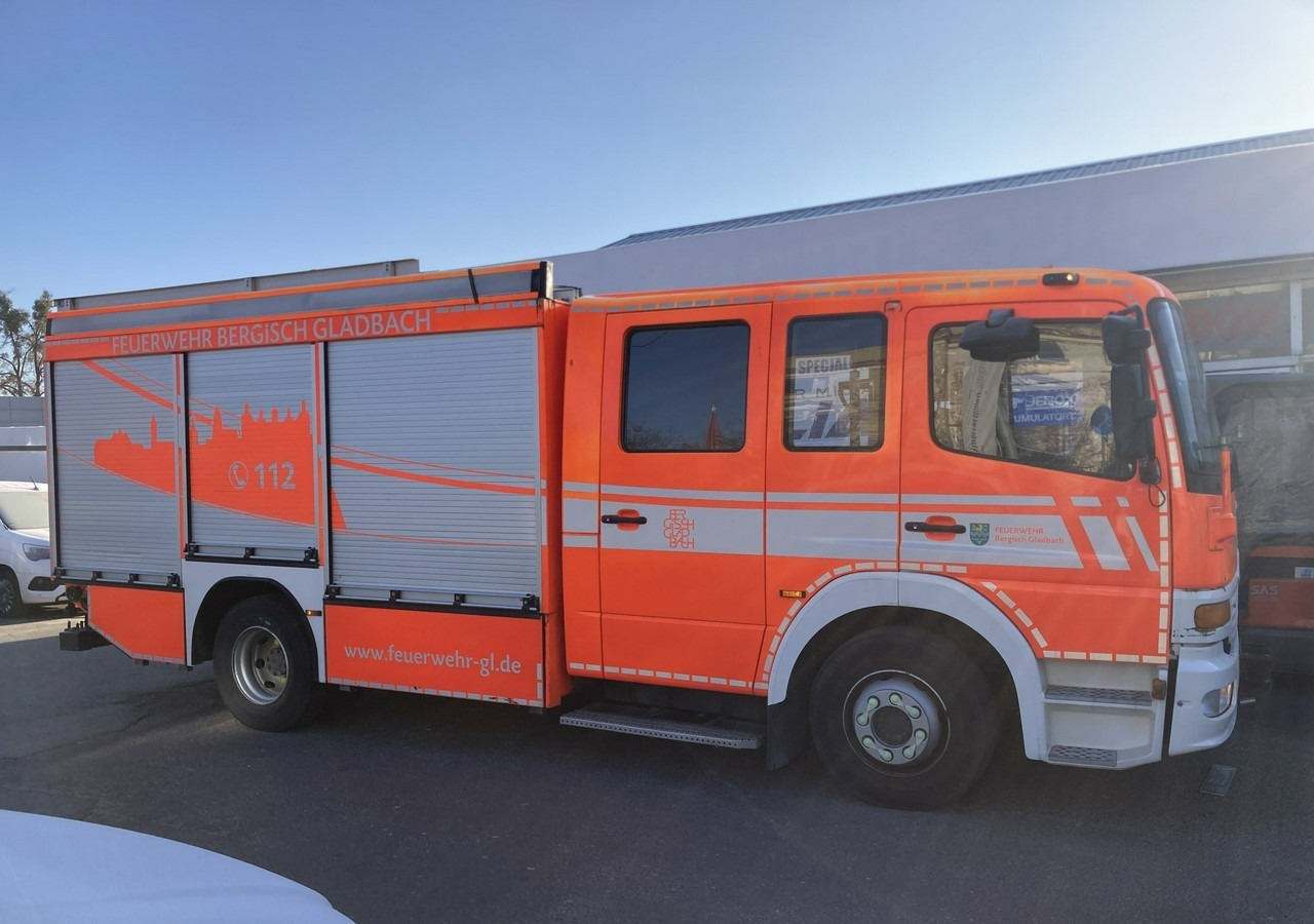 Feuerwehrfahrzeug Mercedes-Benz Atego Atego15-280 Straż Pożarna Gaśnicza Ziegler 2020L wody 210L piany 20: das Bild 18