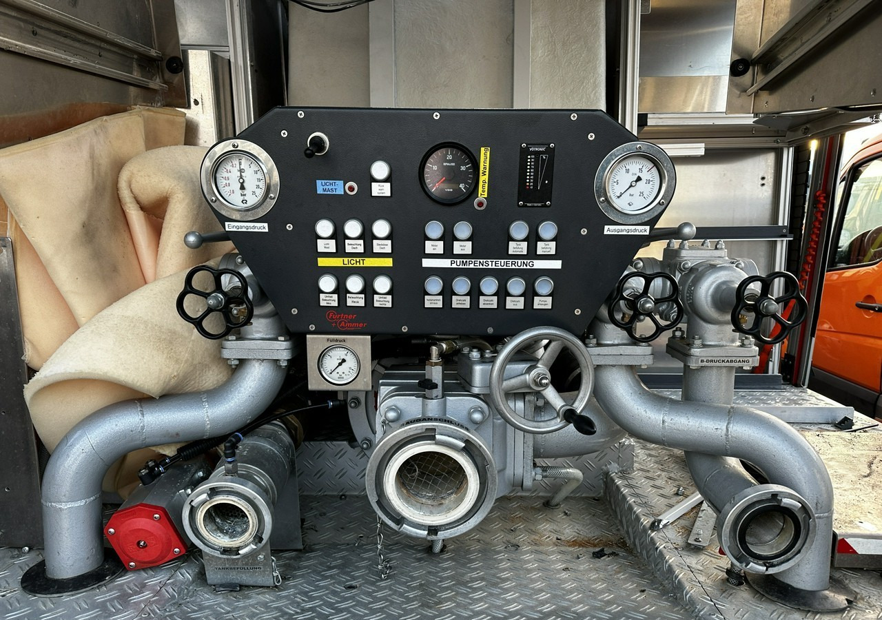 Mercedes-Benz Inny Mercedes-Benz Atego 918 Straż Pożarna 4X4 2006 - Feuerwehrfahrzeug: das Bild 2 Mercedes-Benz Inny Mercedes-Benz Atego 918 Straż Pożarna 4X4 2006 - Feuerwehrfahrzeug: das Bild 2