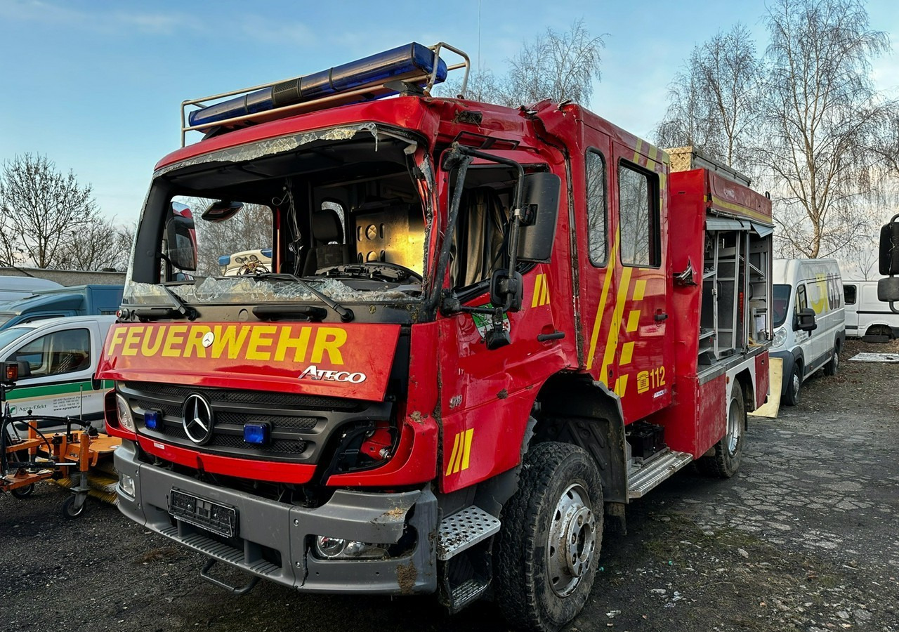 Mercedes-Benz Inny Mercedes-Benz Atego 918 Straż Pożarna 4X4 2006 - Feuerwehrfahrzeug: das Bild 5 Mercedes-Benz Inny Mercedes-Benz Atego 918 Straż Pożarna 4X4 2006 - Feuerwehrfahrzeug: das Bild 5