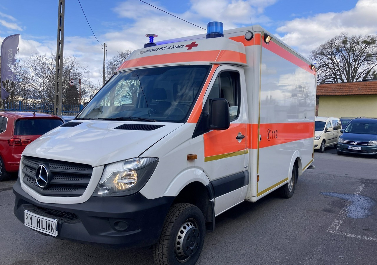 Mercedes-Benz Sprinter Sprinter 519 Karetka 4X4 Ambulans MODEL 2017 - Krankenwagen: das Bild 3 Mercedes-Benz Sprinter Sprinter 519 Karetka 4X4 Ambulans MODEL 2017 - Krankenwagen: das Bild 3