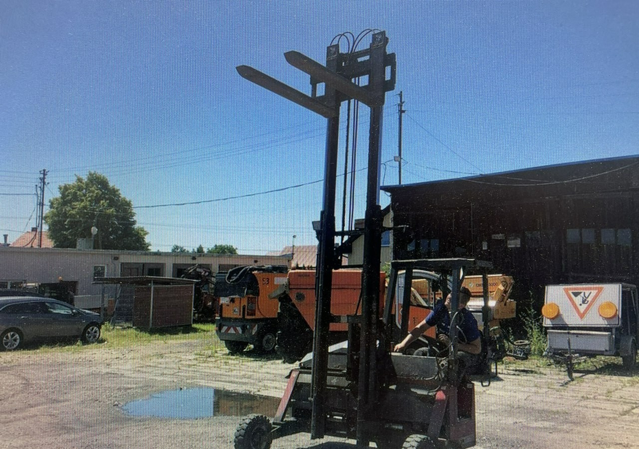 Mercedes-Benz Sprinter Wózek widłowy podwieszany Widlak - Kipper Transporter: das Bild 1 Mercedes-Benz Sprinter Wózek widłowy podwieszany Widlak - Kipper Transporter: das Bild 1