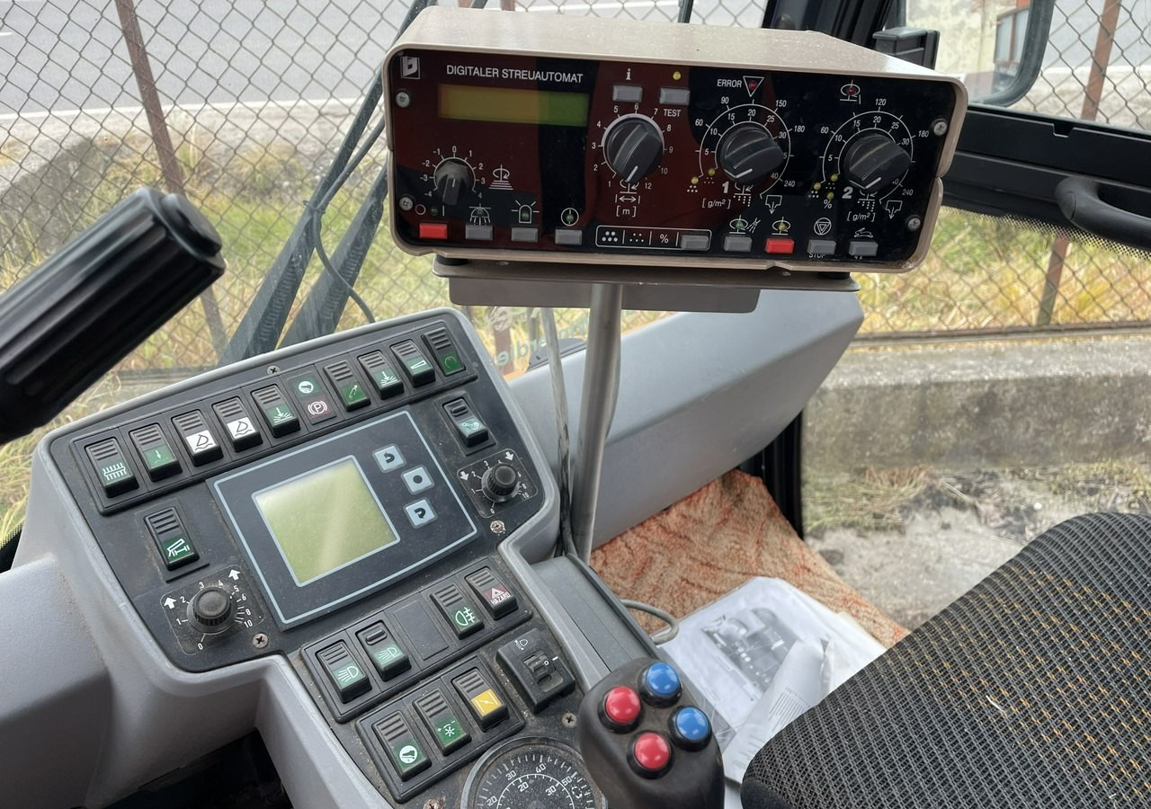 Kipper Multicar Inny Multicar Multicar 4X4 TREMO X56 Wywrotka odśnieżarka posypywarka odkurzacz: das Bild 12 Kipper Multicar Inny Multicar Multicar 4X4 TREMO X56 Wywrotka odśnieżarka posypywarka odkurzacz: das Bild 12