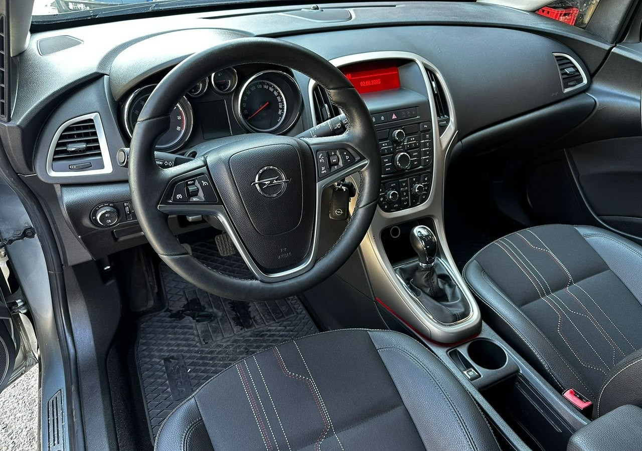 Opel Astra H Opel Astra 1.4-140KM Nowy silnik świeżo sprowadzony 2012 - Schrägheck: das Bild 3 Opel Astra H Opel Astra 1.4-140KM Nowy silnik świeżo sprowadzony 2012 - Schrägheck: das Bild 3