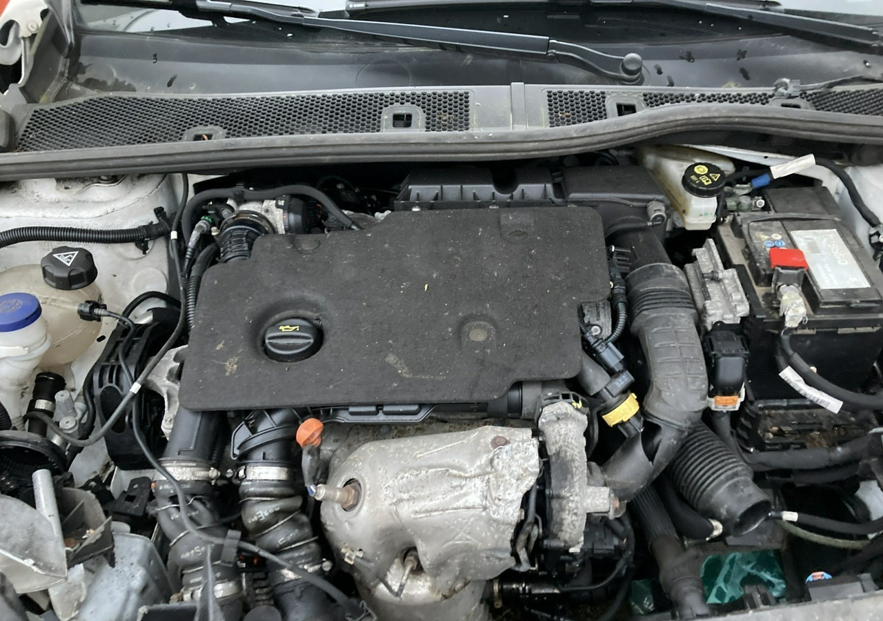 Schrägheck Opel Corsa F Opel Corsa F 1.5-102KM Klima Navi 2021: das Bild 8