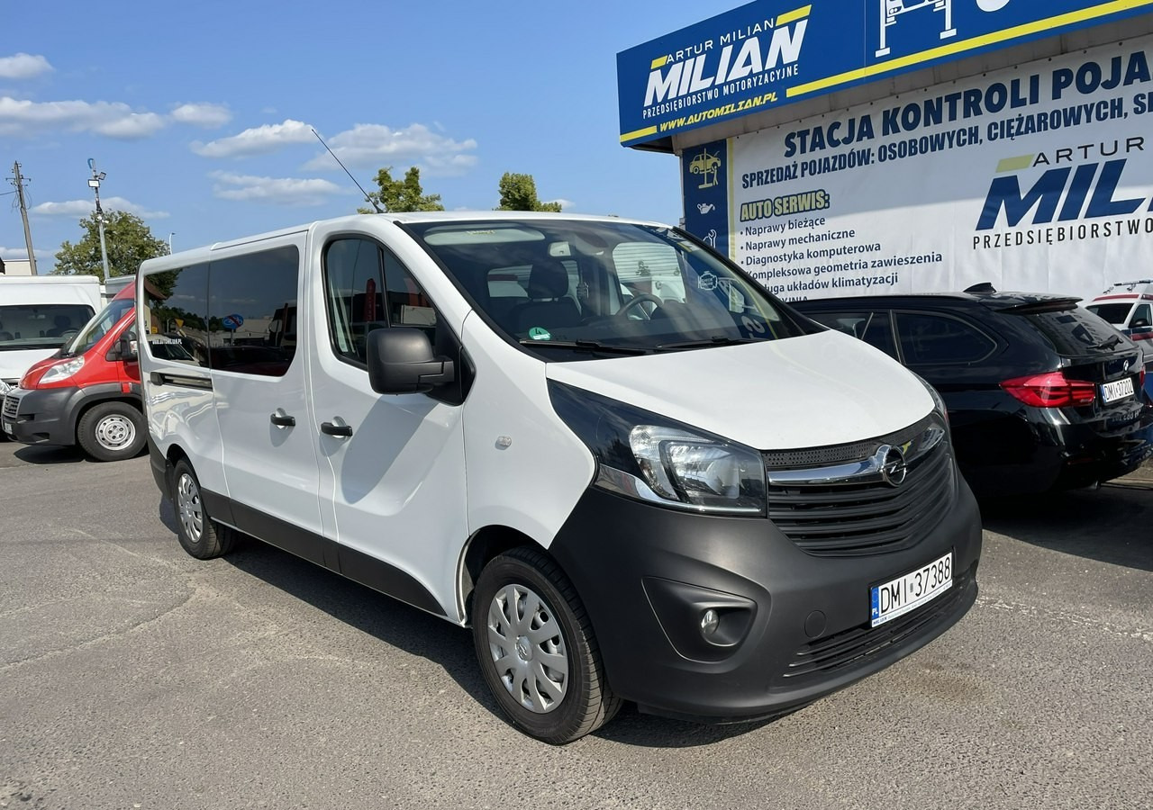 Opel Vivaro III Vivaro L2H1 LONG 1.6CDTI 121KM 2xKLIMA 9-osobowy 2019 Bezwypadkowy - PKW: das Bild 2 Opel Vivaro III Vivaro L2H1 LONG 1.6CDTI 121KM 2xKLIMA 9-osobowy 2019 Bezwypadkowy - PKW: das Bild 2