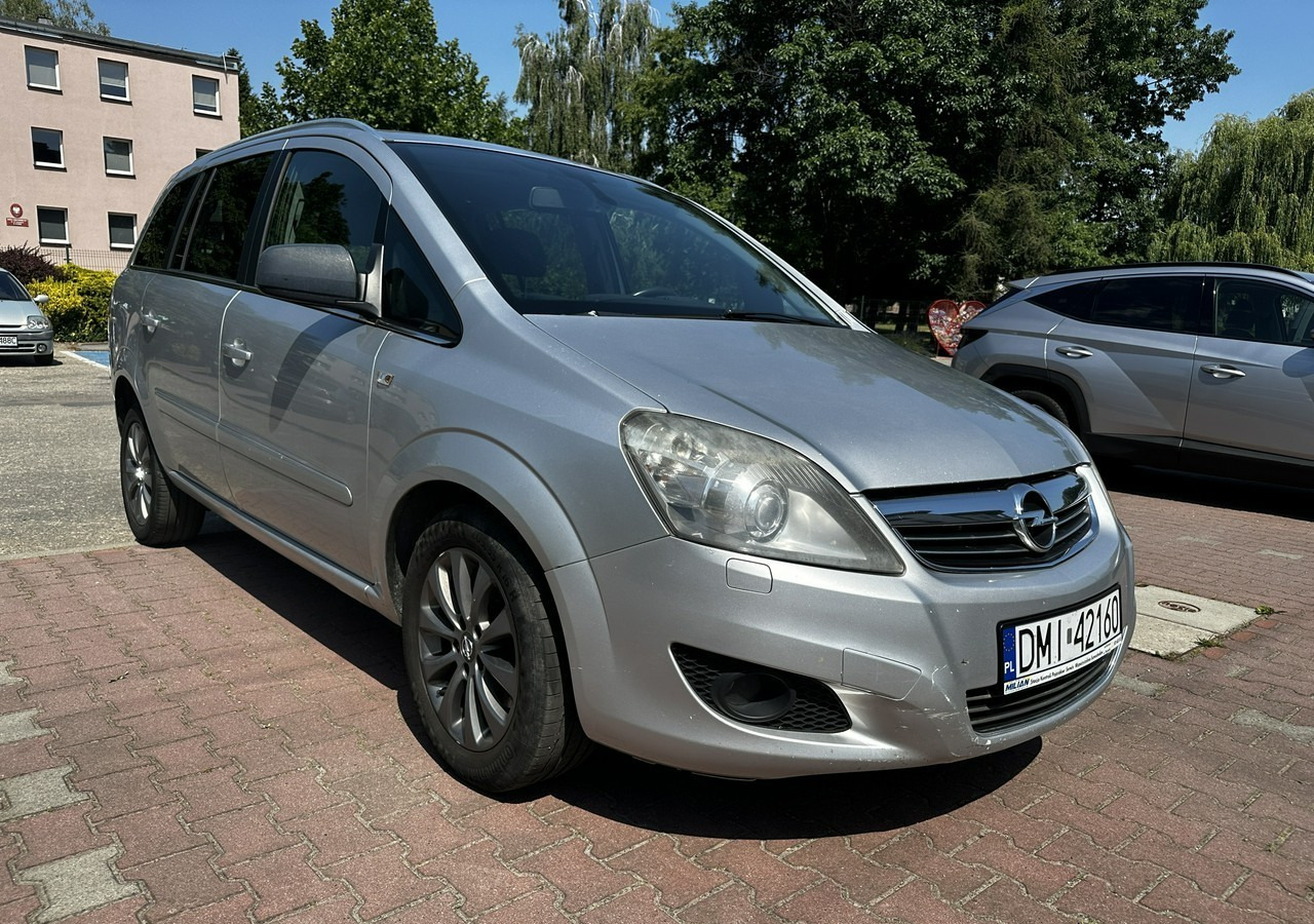 Opel Zafira B Opel Zafira do przewozu osób Niepełnosprawnych inwalida rampa - PKW: das Bild 3 Opel Zafira B Opel Zafira do przewozu osób Niepełnosprawnych inwalida rampa - PKW: das Bild 3