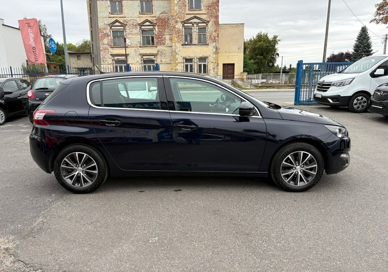 Peugeot 308 II Peugeot 308 HB 1.6HDI 85tkm FullLed Navi Klima 2016 - Schrägheck: das Bild 3 Peugeot 308 II Peugeot 308 HB 1.6HDI 85tkm FullLed Navi Klima 2016 - Schrägheck: das Bild 3