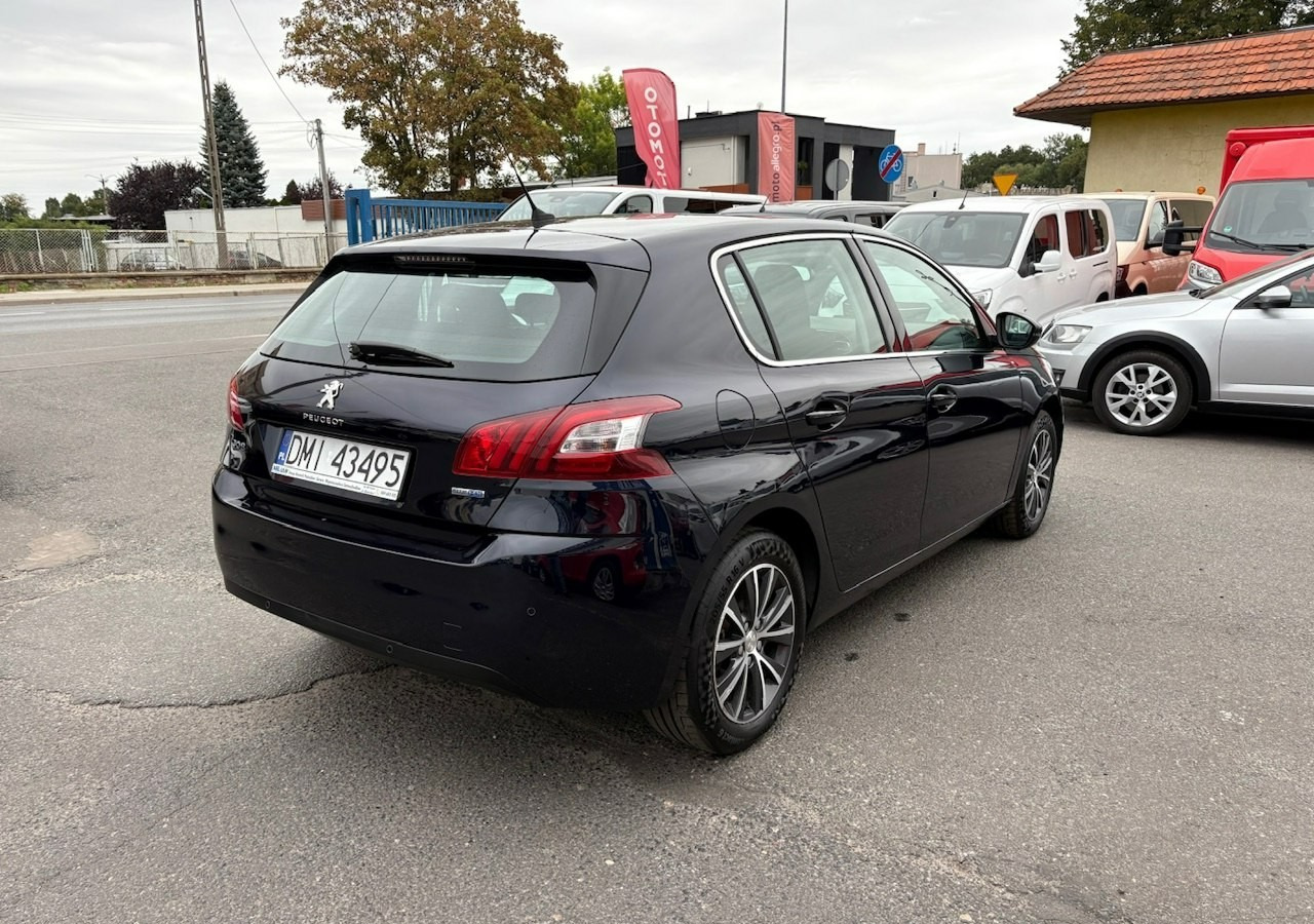 Peugeot 308 II Peugeot 308 HB 1.6HDI 85tkm FullLed Navi Klima 2016 - Schrägheck: das Bild 4 Peugeot 308 II Peugeot 308 HB 1.6HDI 85tkm FullLed Navi Klima 2016 - Schrägheck: das Bild 4