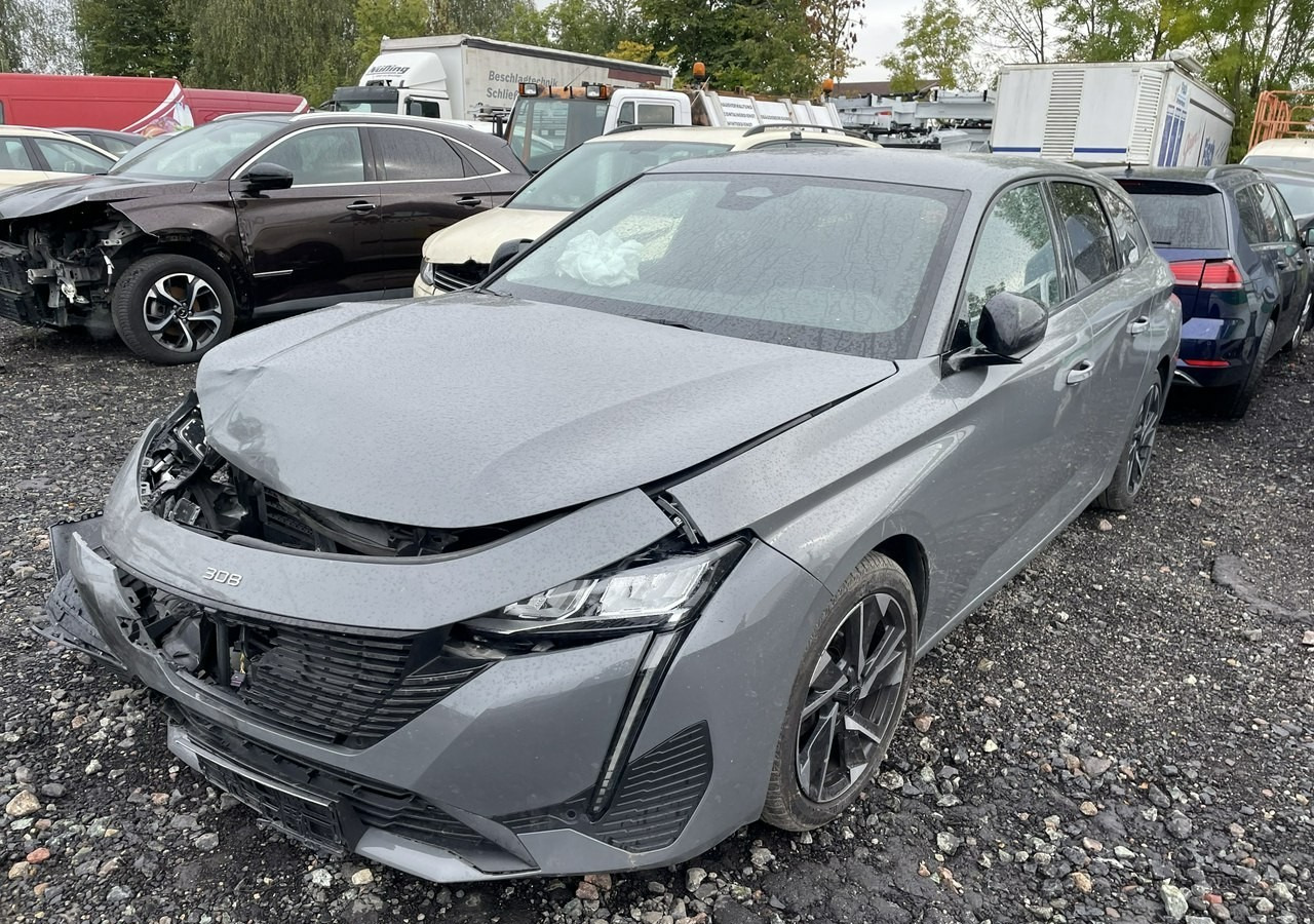 Peugeot 308 P5 Peugeot 308 1.5-131KM BlueHDi Allure Pack S&S EAT8 Salon PL 2024 - Kombi: das Bild 2 Peugeot 308 P5 Peugeot 308 1.5-131KM BlueHDi Allure Pack S&S EAT8 Salon PL 2024 - Kombi: das Bild 2