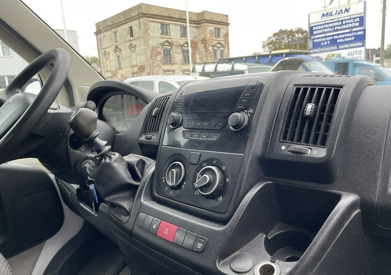 Peugeot Boxer Peugeot Boxer 2.0-130KM klima dokka Brygadówka doka 122tkm 2018 - Pritsche Transporter, Transporter mit Doppelkabine: das Bild 5 Peugeot Boxer Peugeot Boxer 2.0-130KM klima dokka Brygadówka doka 122tkm 2018 - Pritsche Transporter, Transporter mit Doppelkabine: das Bild 5