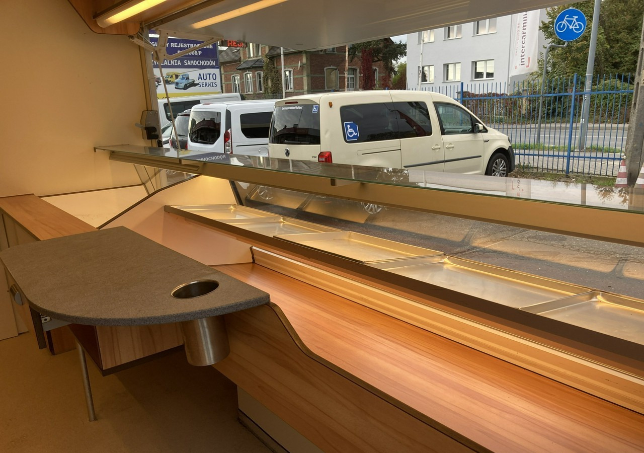 Renault Master Autosklep pie sklep Bar Gastronomiczny Food Truck Foodtruck Borco 20 - Verkaufsfahrzeug: das Bild 5 Renault Master Autosklep pie sklep Bar Gastronomiczny Food Truck Foodtruck Borco 20 - Verkaufsfahrzeug: das Bild 5