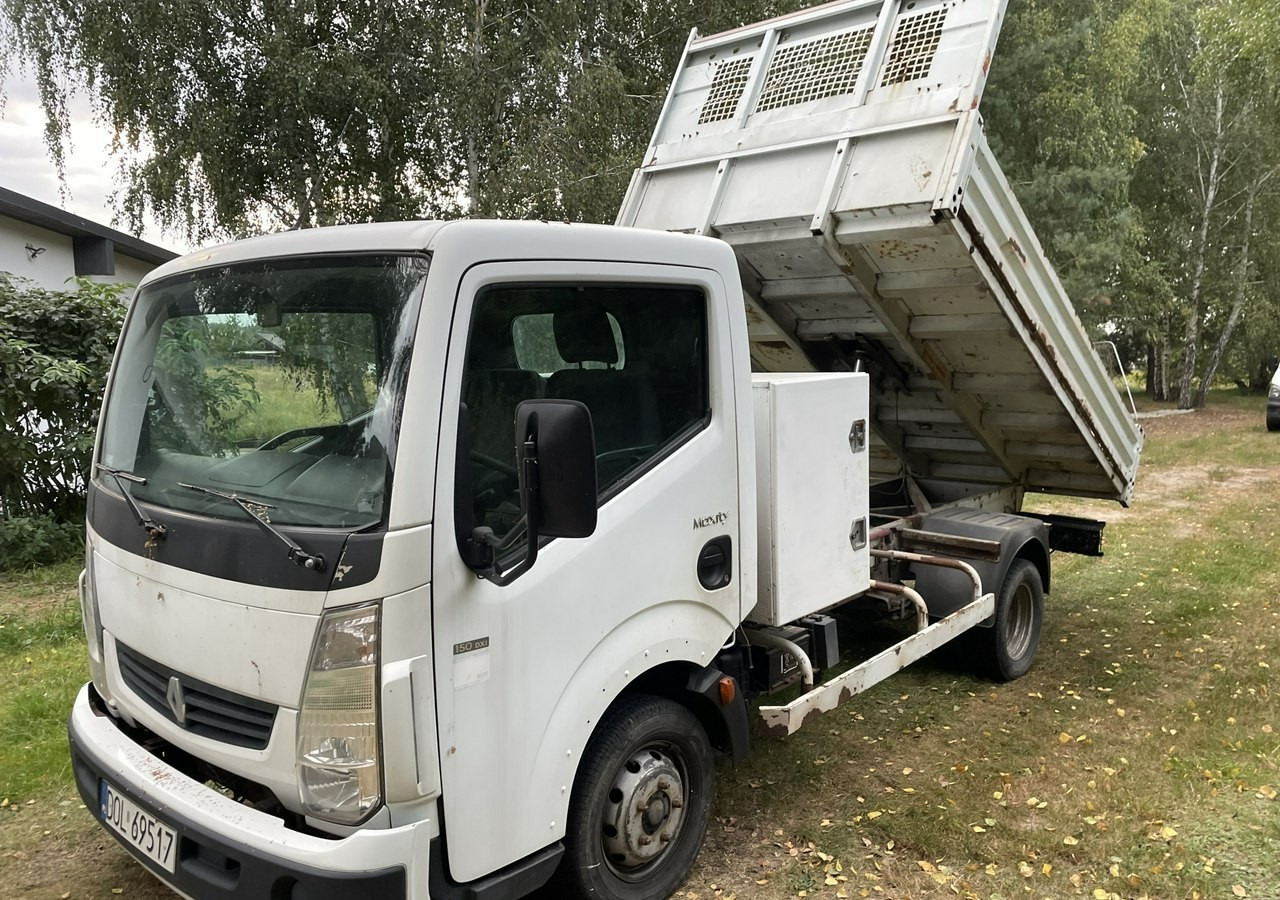 Renault Maxity Renault Maxity 3,0-150KM Canter Wywrotka skrzynia 2010 - Kipper Transporter: das Bild 2 Renault Maxity Renault Maxity 3,0-150KM Canter Wywrotka skrzynia 2010 - Kipper Transporter: das Bild 2