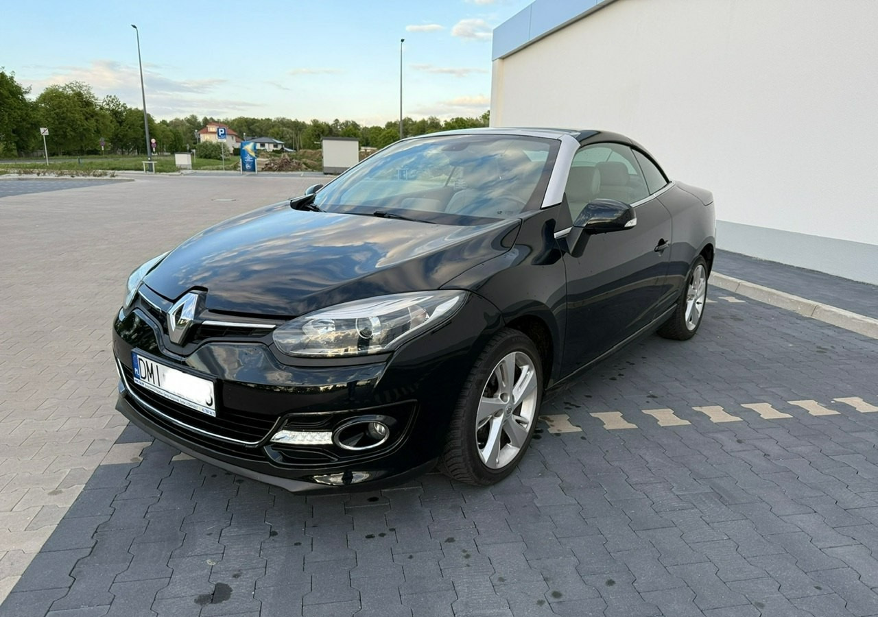 Renault Megane III Cabrio LIFT III 1.2 TCE 131 Skóra Led Navi PDC Bogate wyposażenie 20 - PKW: das Bild 5 Renault Megane III Cabrio LIFT III 1.2 TCE 131 Skóra Led Navi PDC Bogate wyposażenie 20 - PKW: das Bild 5