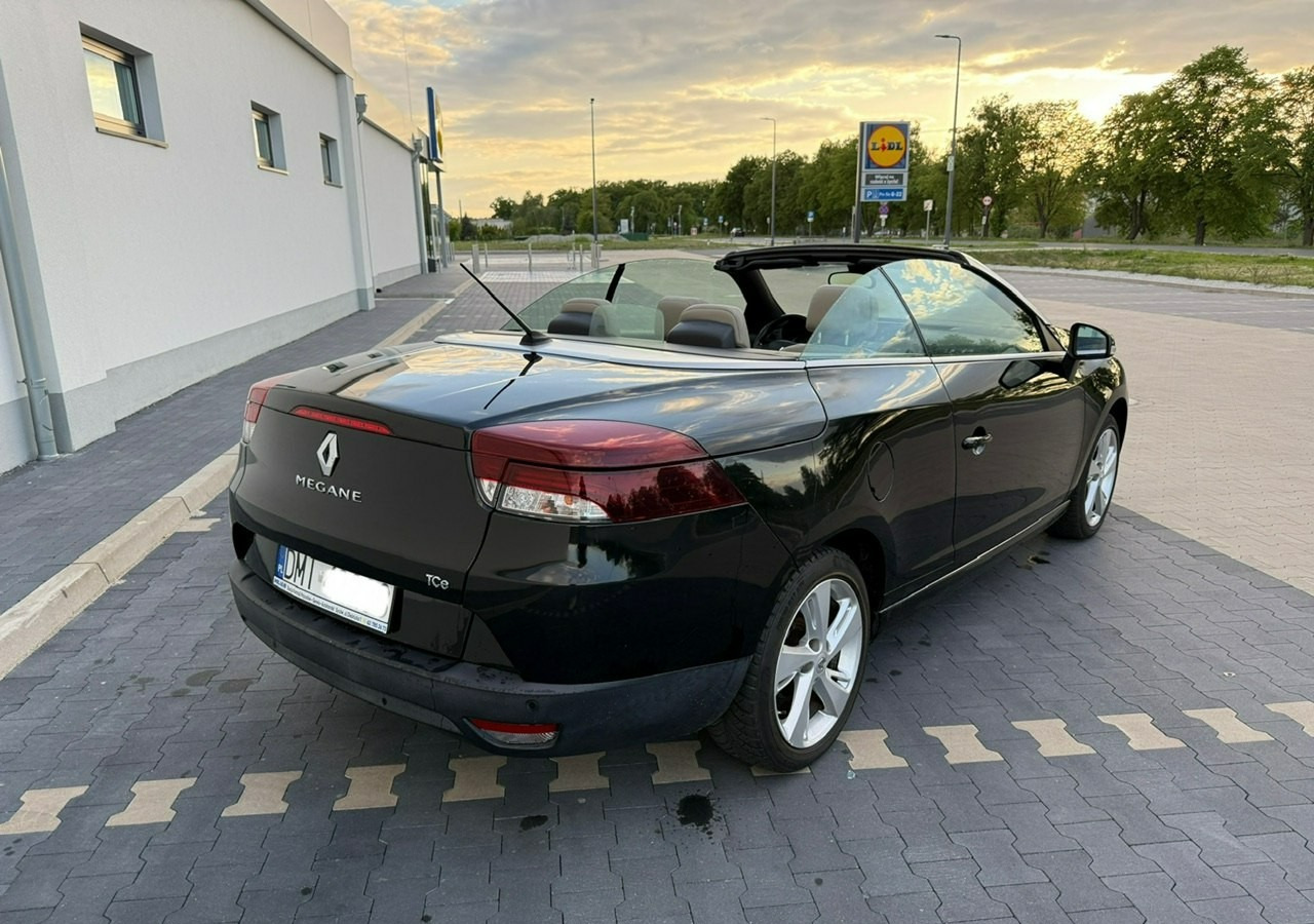 Renault Megane III Cabrio LIFT III 1.2 TCE 131 Skóra Led Navi PDC Bogate wyposażenie 20 - PKW: das Bild 2 Renault Megane III Cabrio LIFT III 1.2 TCE 131 Skóra Led Navi PDC Bogate wyposażenie 20 - PKW: das Bild 2