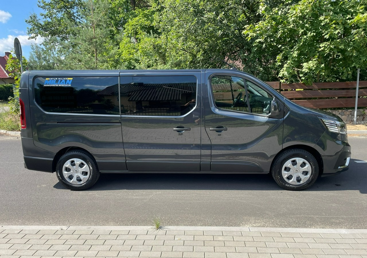 Renault Trafic III 2.0dci 150KM 9-osobowy do przewozu niepełnosprawnych RAMPA 2022 PFRO - PKW: das Bild 2 Renault Trafic III 2.0dci 150KM 9-osobowy do przewozu niepełnosprawnych RAMPA 2022 PFRO - PKW: das Bild 2