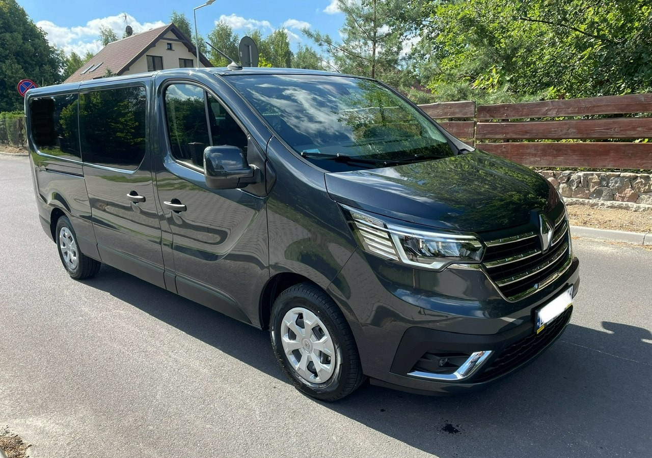 Renault Trafic III 2.0dci 150KM 9-osobowy do przewozu niepełnosprawnych RAMPA 2022 PFRO - PKW: das Bild 1 Renault Trafic III 2.0dci 150KM 9-osobowy do przewozu niepełnosprawnych RAMPA 2022 PFRO - PKW: das Bild 1