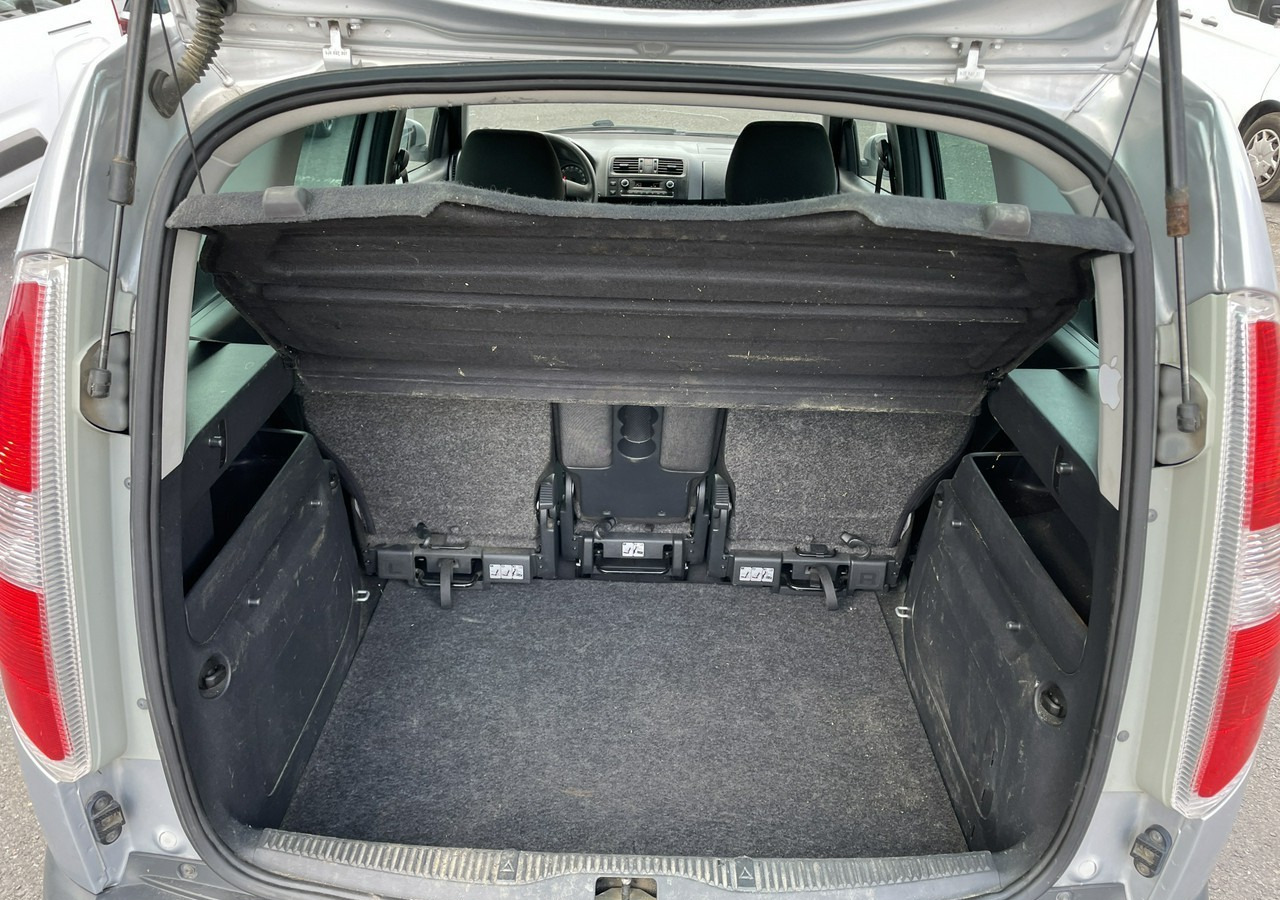 PKW Skoda Roomster I Roomster Scout 1.6-16V Klima 2012: das Bild 20