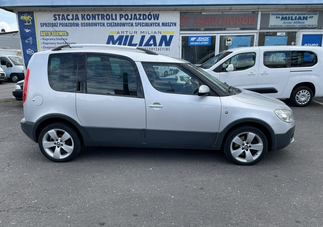 PKW Skoda Roomster I Roomster Scout 1.6-16V Klima 2012: das Bild 11