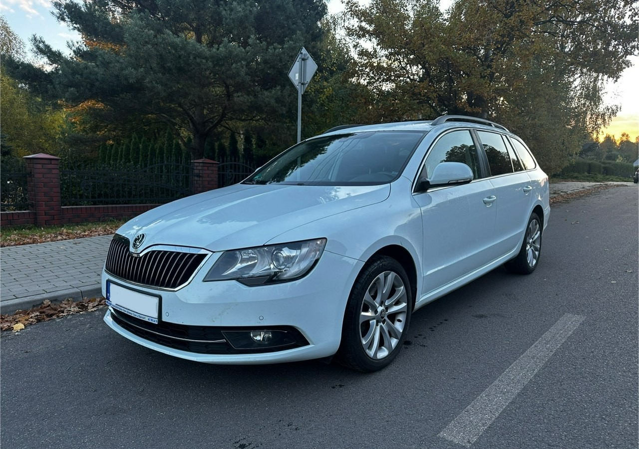 Skoda Superb II Skoda Superb 1.8TSI 160KM LPG PRINS 2035 KLIMA NAVI PDC XENON 2015 - Kombi: das Bild 1 Skoda Superb II Skoda Superb 1.8TSI 160KM LPG PRINS 2035 KLIMA NAVI PDC XENON 2015 - Kombi: das Bild 1