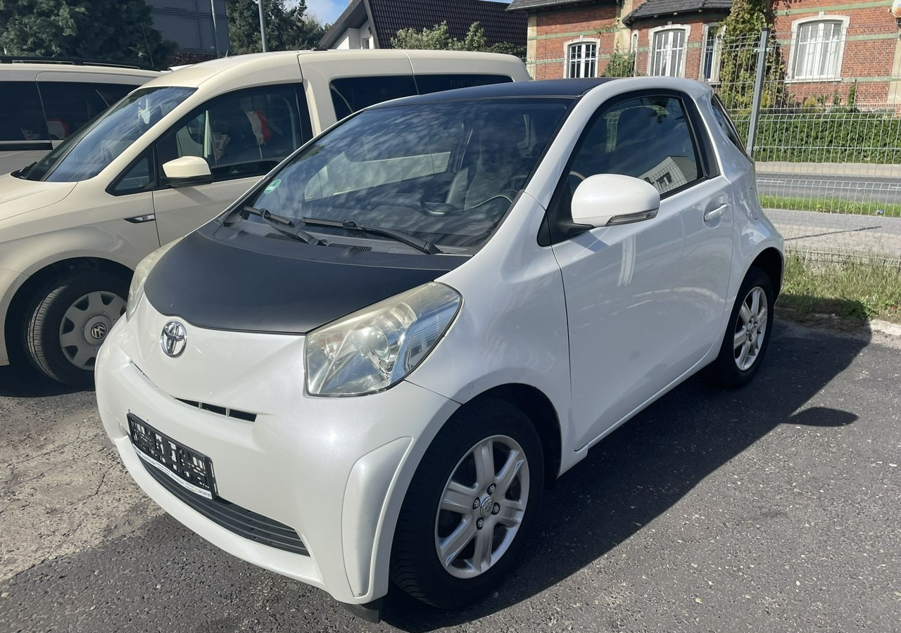 Toyota IQ Toyota iQ Klima - Schrägheck: das Bild 1 Toyota IQ Toyota iQ Klima - Schrägheck: das Bild 1