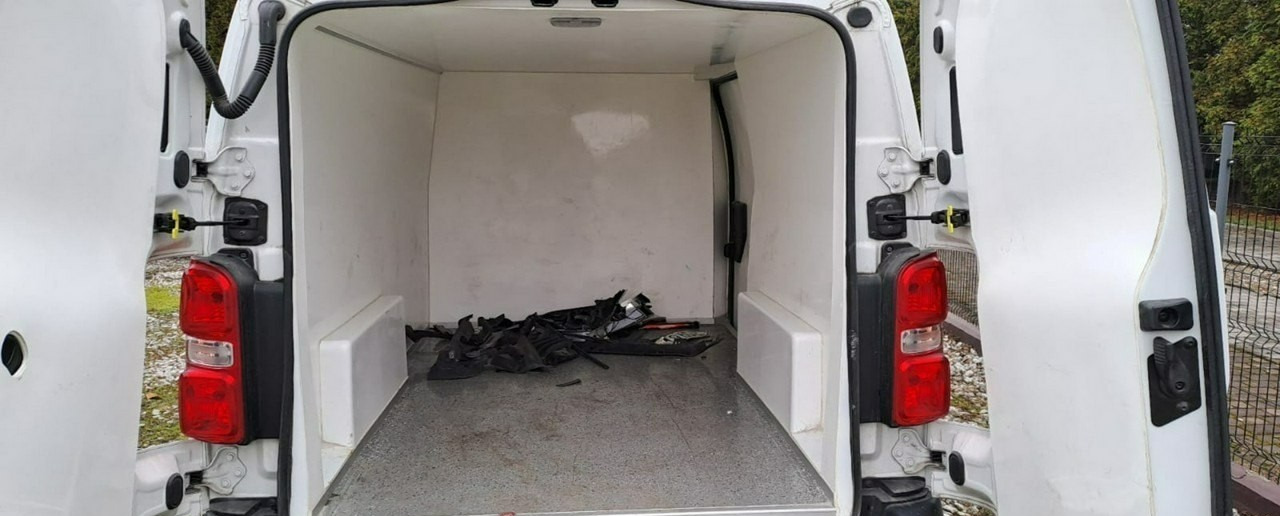 Toyota Proace Toyota Proace Maxi Klima chlodnia izoterma 2020 Salon PL - Kühltransporter: das Bild 2 Toyota Proace Toyota Proace Maxi Klima chlodnia izoterma 2020 Salon PL - Kühltransporter: das Bild 2