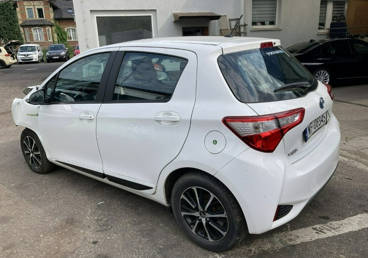 Toyota Yaris III Toyota Yaris Hybrid 1.5 VVT-i Y20 Model 2019 Salon PL - PKW: das Bild 4 Toyota Yaris III Toyota Yaris Hybrid 1.5 VVT-i Y20 Model 2019 Salon PL - PKW: das Bild 4