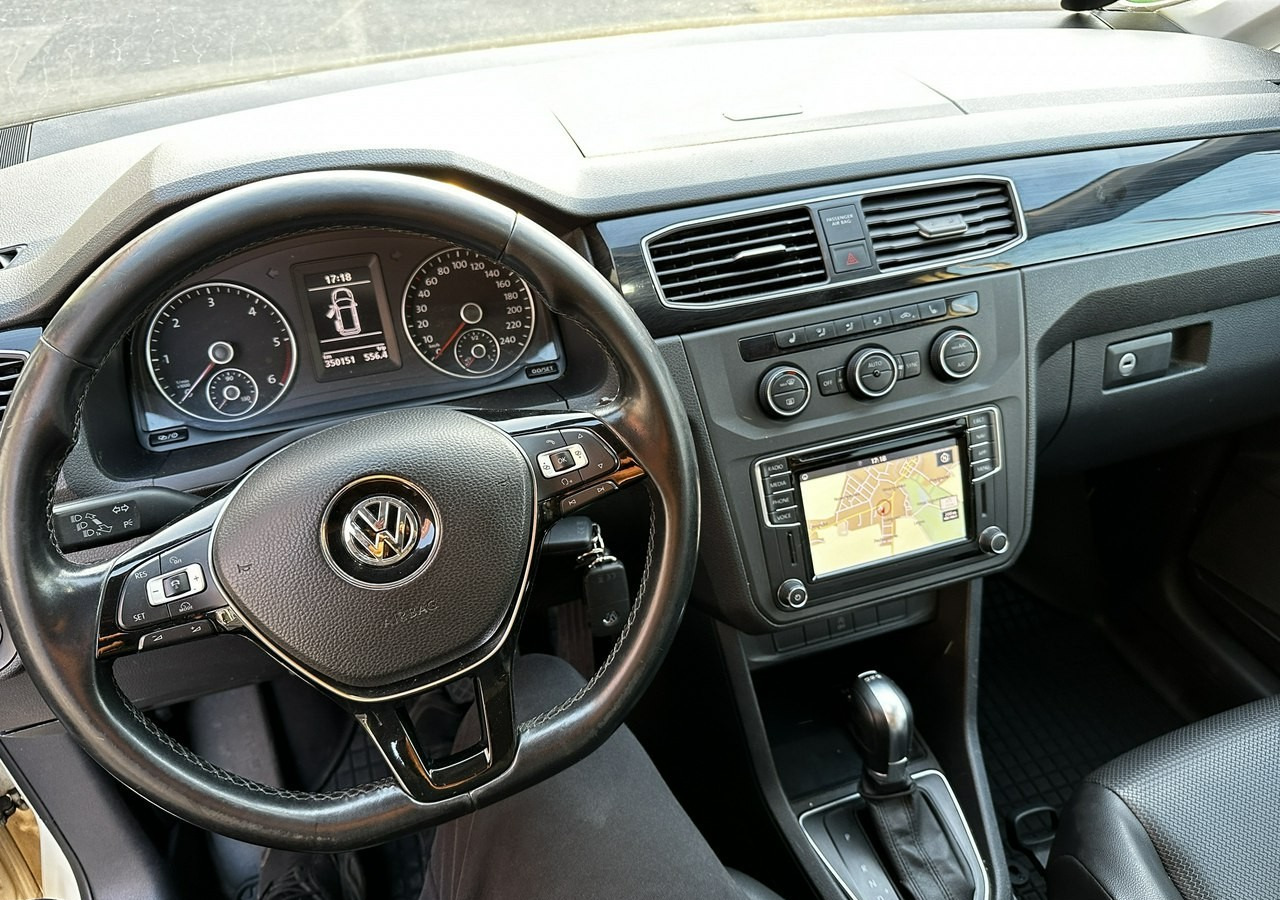 Volkswagen Caddy III Caddy 2.0 TDI do przewozu Niepełnosprawnych Inwalida Rampa 2020 Pefr - PKW: das Bild 4 Volkswagen Caddy III Caddy 2.0 TDI do przewozu Niepełnosprawnych Inwalida Rampa 2020 Pefr - PKW: das Bild 4