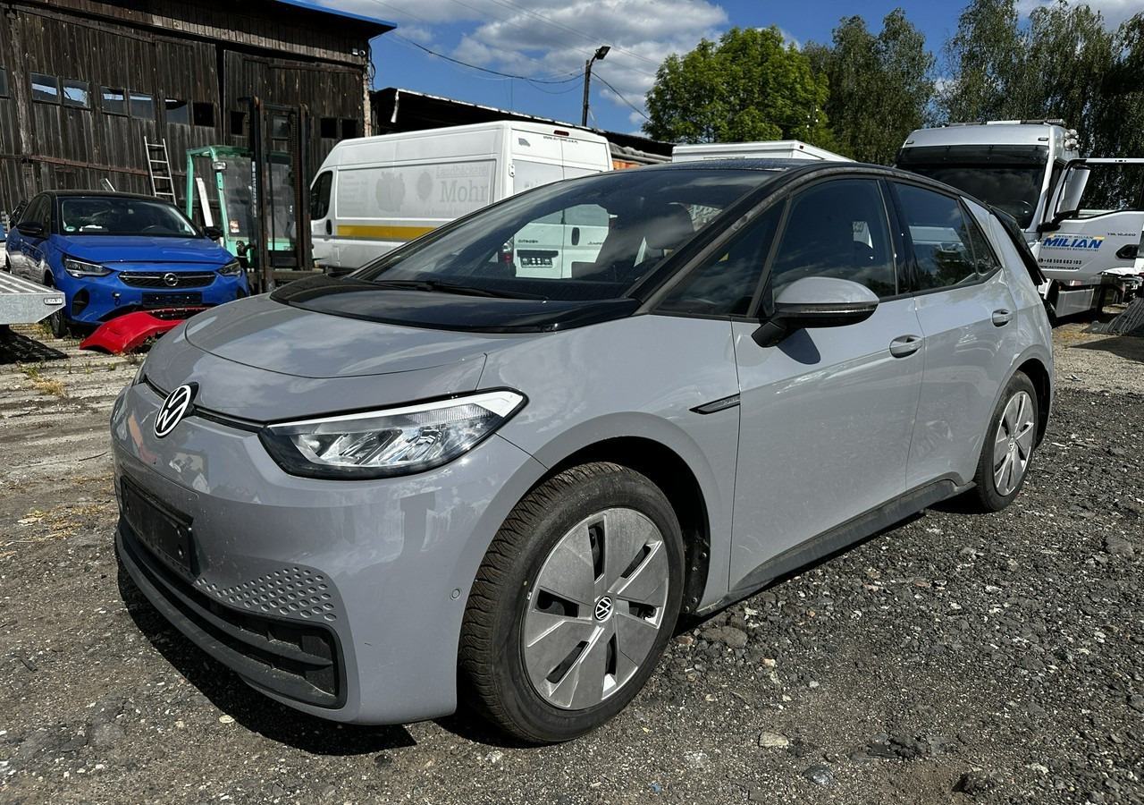 Volkswagen ID.3 ID.3 Pure Performance Family Lwd Navi 150KM 2022 - Schrägheck: das Bild 1 Volkswagen ID.3 ID.3 Pure Performance Family Lwd Navi 150KM 2022 - Schrägheck: das Bild 1