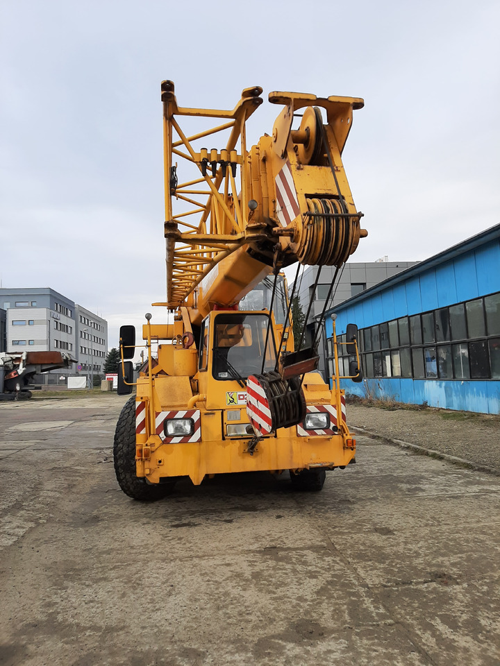 Baumaschine LIEBHERR LTM 1030: das Bild 11