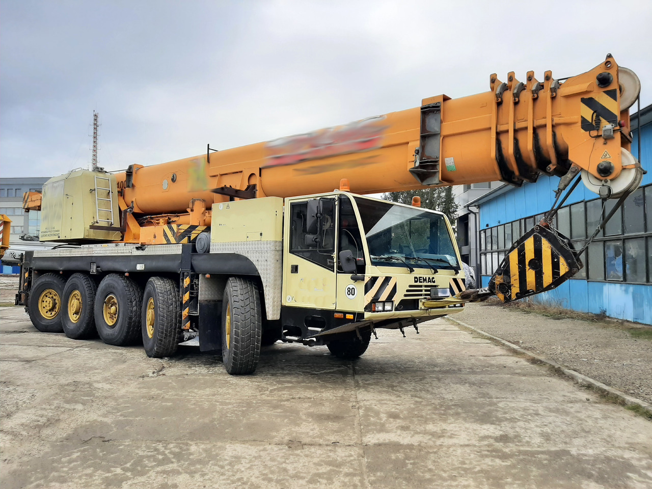 TEREX DEMAG AC100 - Geländekran: das Bild 1 TEREX DEMAG AC100 - Geländekran: das Bild 1