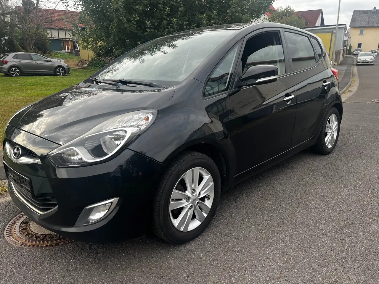 PKW Hyundai iX20 1.6 CRDi Crossline: das Bild 1