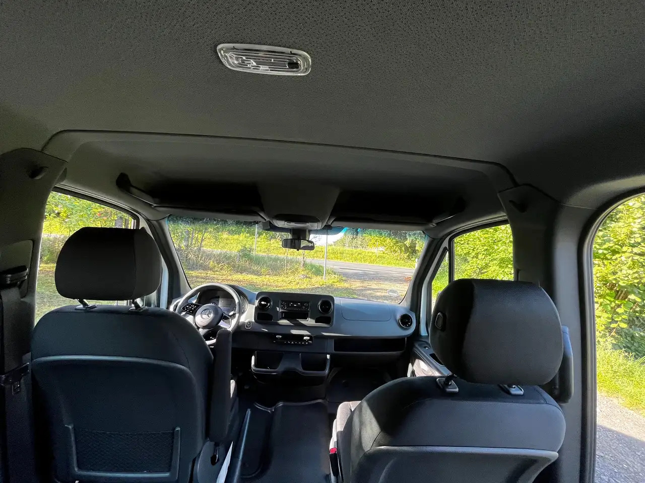 Personentransporter, Transporter mit Doppelkabine, Zustand - NEU Mercedes-Benz Sprinter KOMBI TOURER DACHKLIMA 9-SITZE: das Bild 10