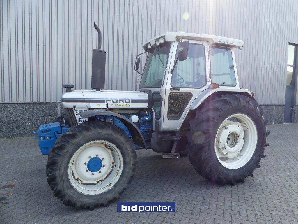 Ford 7810 Silver Jubilee - Traktor: das Bild 1 Ford 7810 Silver Jubilee - Traktor: das Bild 1