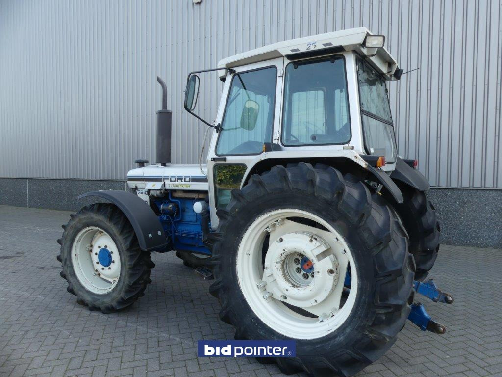 Ford 7810 Silver Jubilee - Traktor: das Bild 3 Ford 7810 Silver Jubilee - Traktor: das Bild 3