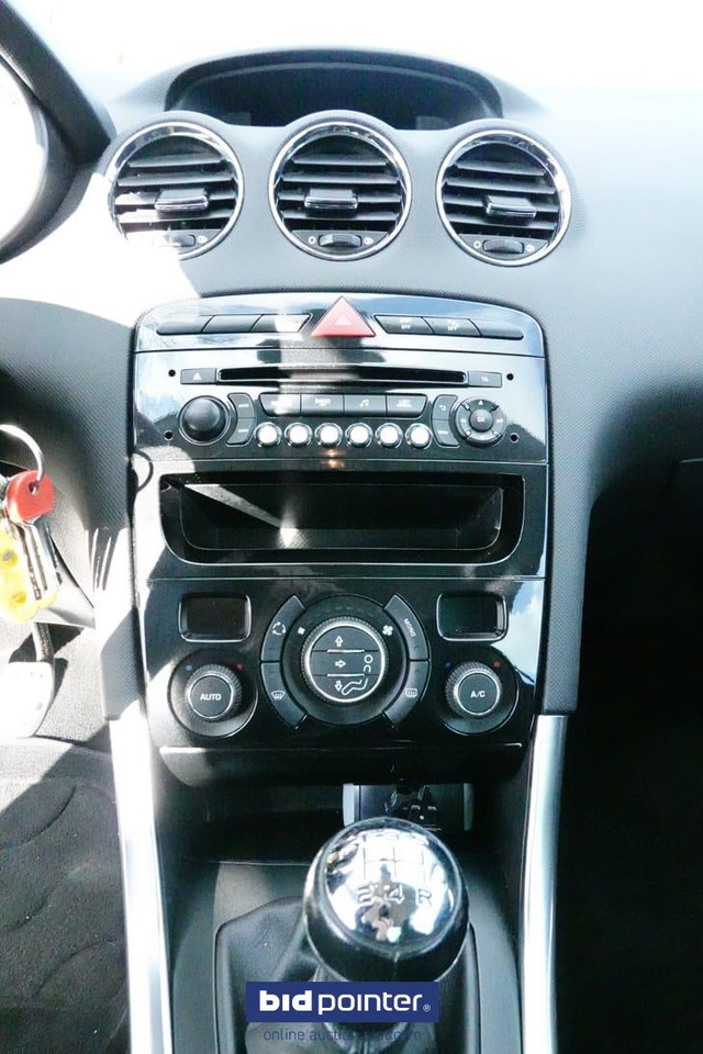 PKW Peugeot 308 CC: das Bild 11