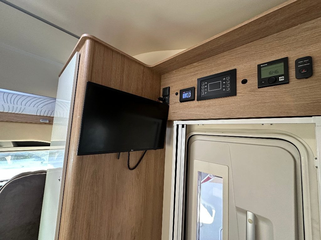 CI INTERNATIONAL HORON 95 M - Alkoven Wohnmobil: das Bild 5 CI INTERNATIONAL HORON 95 M - Alkoven Wohnmobil: das Bild 5