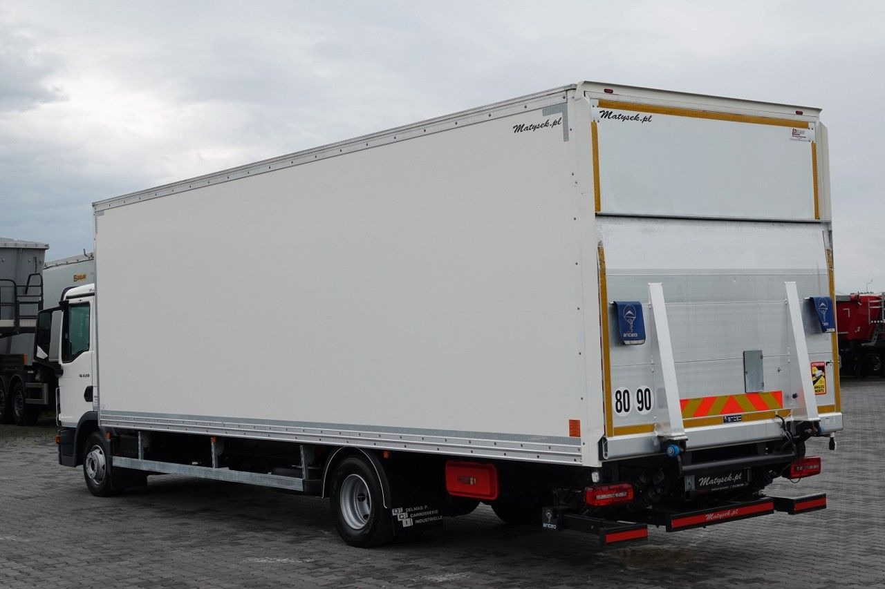 MAN TGL 12.250 / SOLÓWKA / KONTENER 8 M / WINDA / BO - Andere Technik: das Bild 2 MAN TGL 12.250 / SOLÓWKA / KONTENER 8 M / WINDA / BO - Andere Technik: das Bild 2