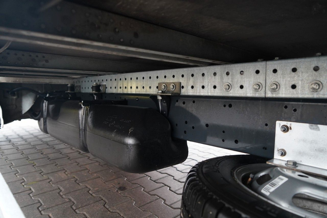 Kühltransporter Iveco DAILY 35-160 / KONTENER 4,3 M / WINDA DHOLLANDIA: das Bild 21