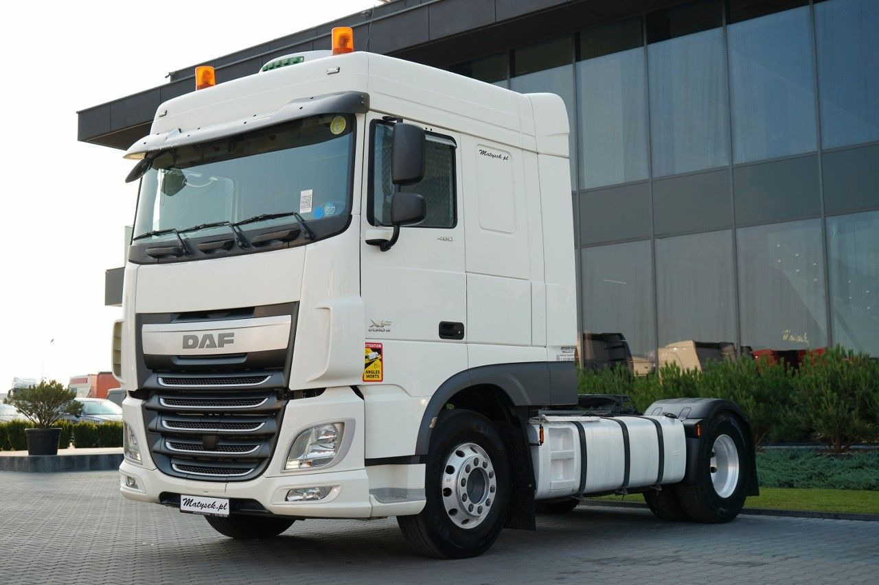 DAF XF 460 / SPACE CAB / HYDRAULIKA / I-PARK COOL / - Sattelzugmaschine: das Bild 4 DAF XF 460 / SPACE CAB / HYDRAULIKA / I-PARK COOL / - Sattelzugmaschine: das Bild 4
