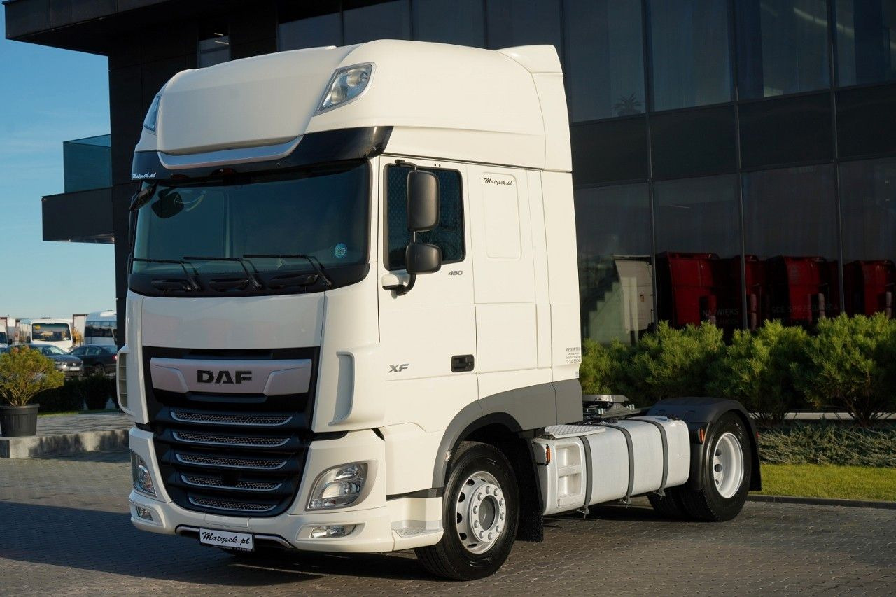 DAF XF 480 / SUPER SPACE CAB / 2021 - Sattelzugmaschine: das Bild 4 DAF XF 480 / SUPER SPACE CAB / 2021 - Sattelzugmaschine: das Bild 4