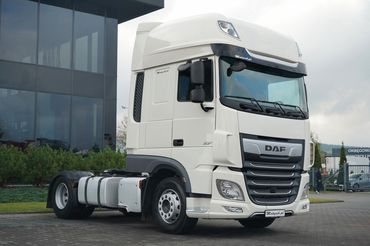 DAF XF 480 / SUPER SPACE CAB / OPONY 100% / 2021 RO - Sattelzugmaschine: das Bild 2 DAF XF 480 / SUPER SPACE CAB / OPONY 100% / 2021 RO - Sattelzugmaschine: das Bild 2