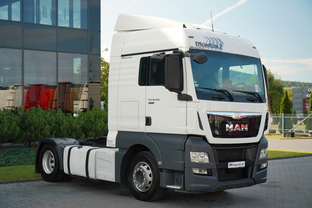 MAN TGX 18. 440 / XLX / STANDARD / 2016 ROK / MAN TGX 18. 440 / XLX / STANDARD / 2016 ROK / - Sattelzugmaschine: das Bild 1 MAN TGX 18. 440 / XLX / STANDARD / 2016 ROK / MAN TGX 18. 440 / XLX / STANDARD / 2016 ROK / - Sattelzugmaschine: das Bild 1