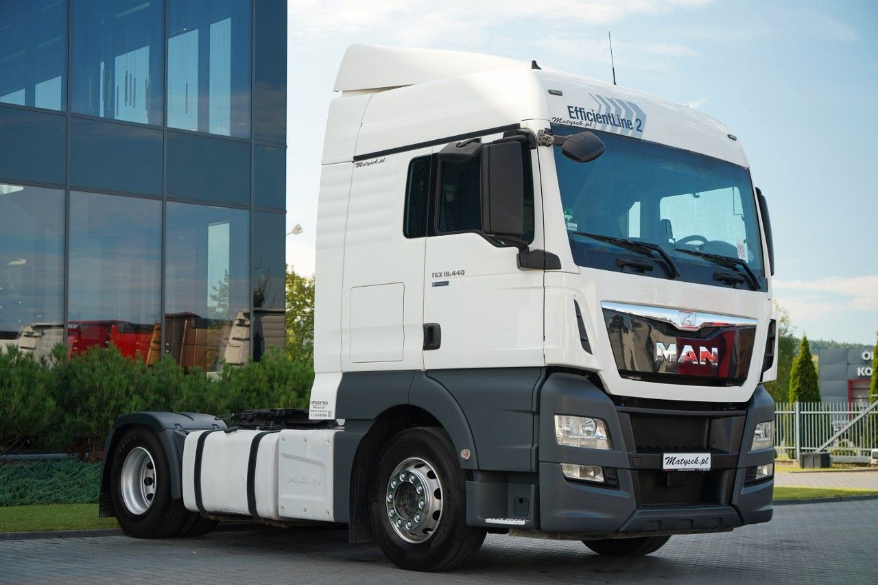 MAN TGX 18. 440 / XLX / STANDARD / 2016 ROK / MAN TGX 18. 440 / XLX / STANDARD / 2016 ROK / - Sattelzugmaschine: das Bild 2 MAN TGX 18. 440 / XLX / STANDARD / 2016 ROK / MAN TGX 18. 440 / XLX / STANDARD / 2016 ROK / - Sattelzugmaschine: das Bild 2